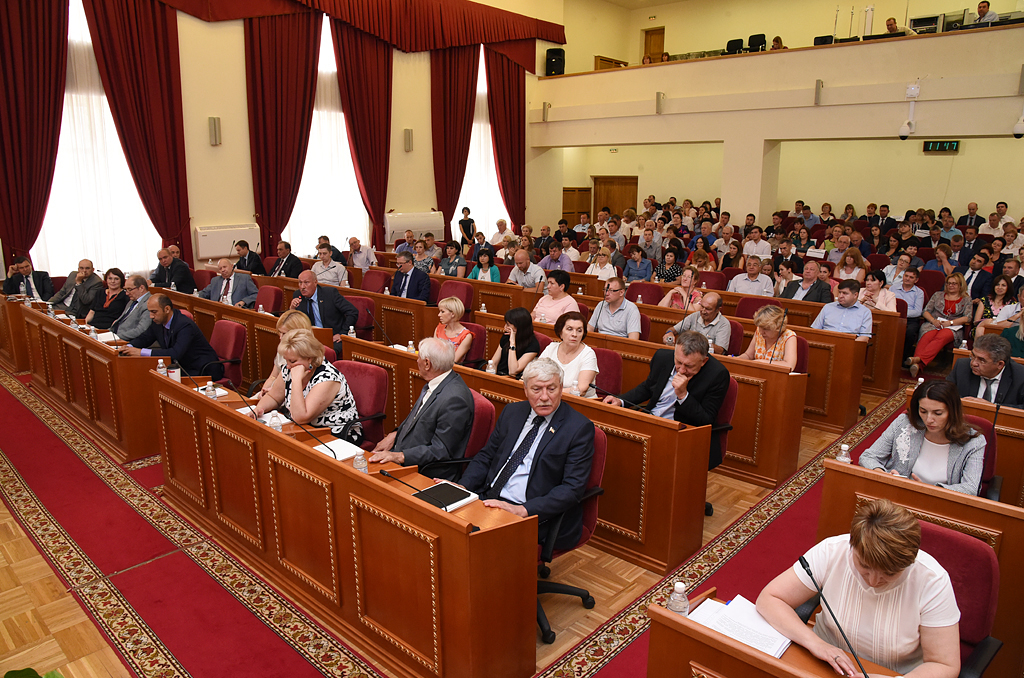 Публичные слушания по проекту областного закона «Об отчете об исполнении областного бюджета за 2018 год»