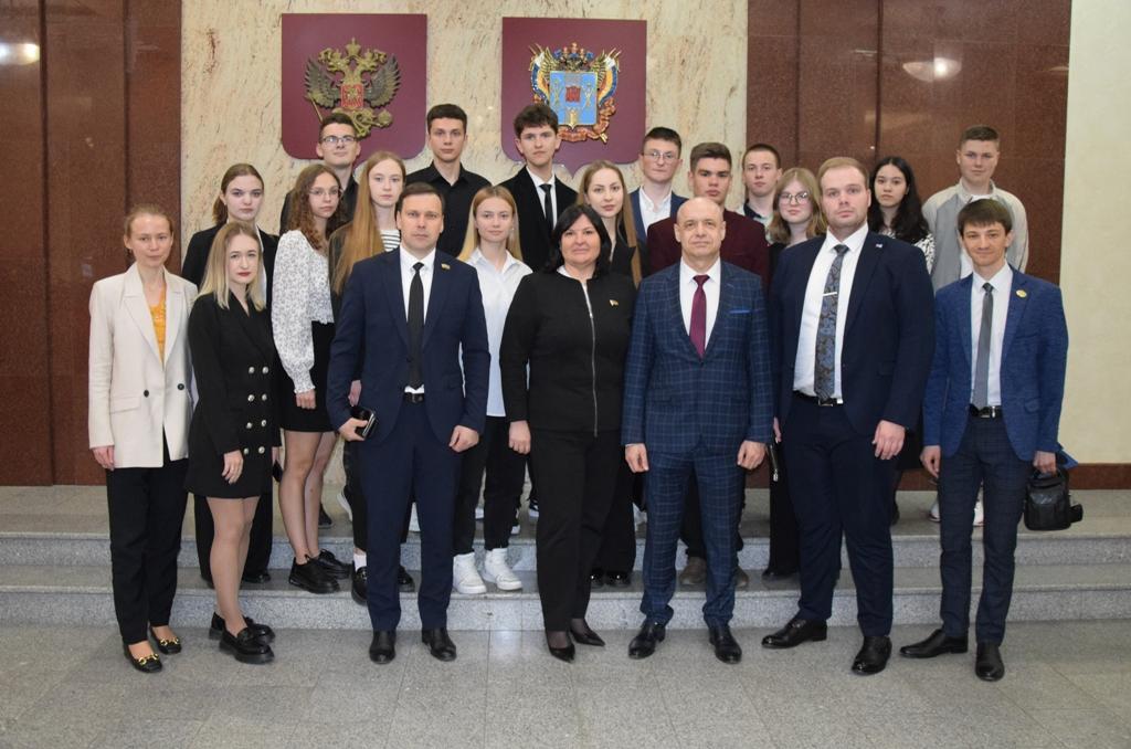 Ирина Жукова: «Приятно, что молодежь проявляет искренний интерес к парламентской деятельности»
