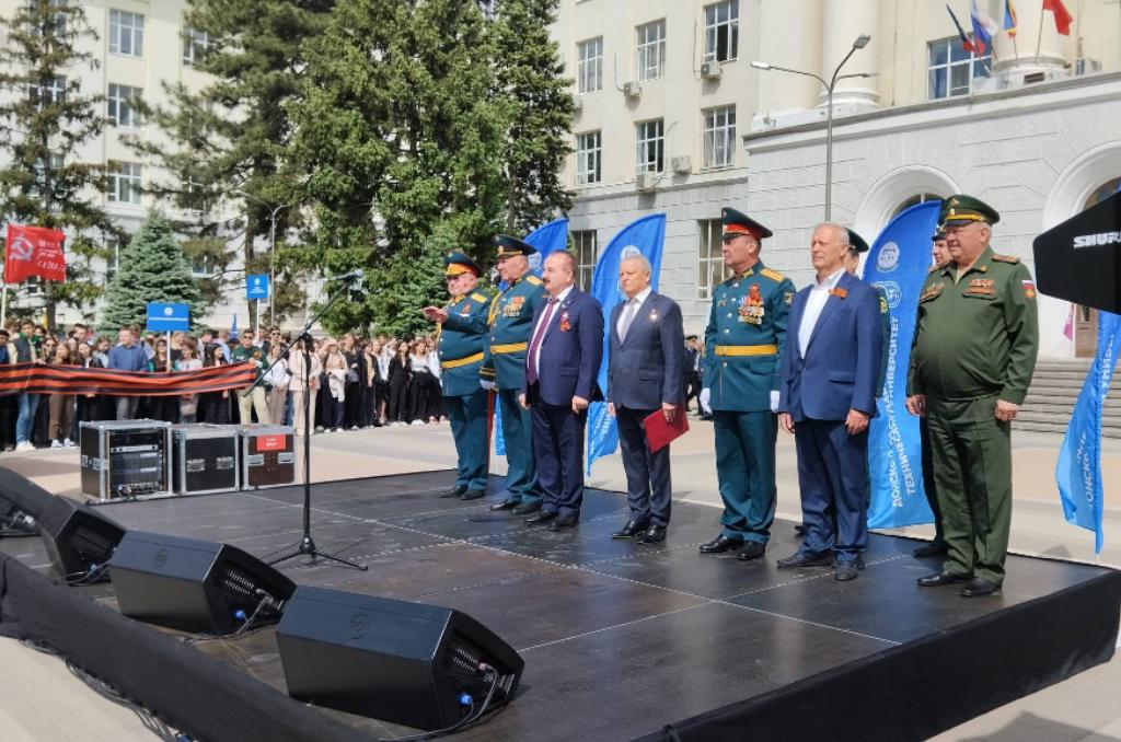Адам Батажев принял участие в военно-патриотическом празднике 