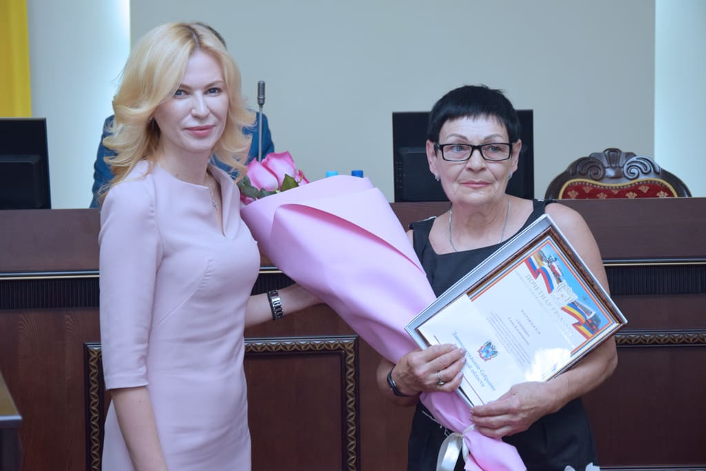 Екатерина Стенякина приняла участие в заседании городской Думы города Шахты Екатерина Стенякина приняла участие в заседании городской Думы города Шахты