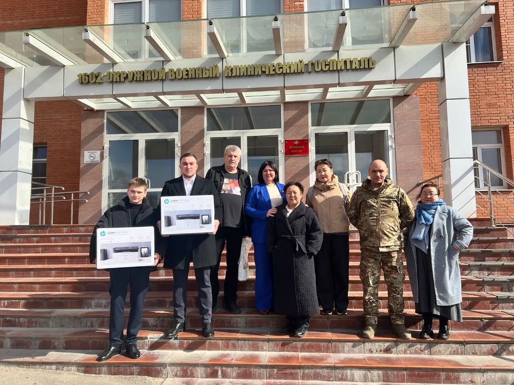 Ирина Жукова вместе с парламентариями Республики Саха (Якутия) навестили бойцов СВО в Окружном военном госпитале 