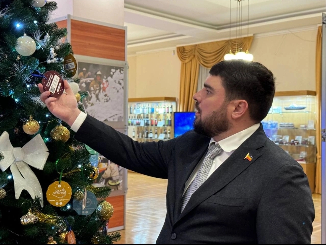 Павел Кузьмин принял участие в акции «Елка желаний»