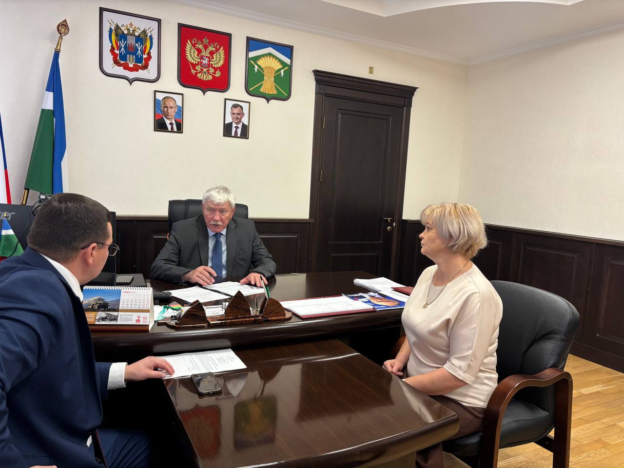 Вячеслав Василенко провел прием граждан в Кашарском районе