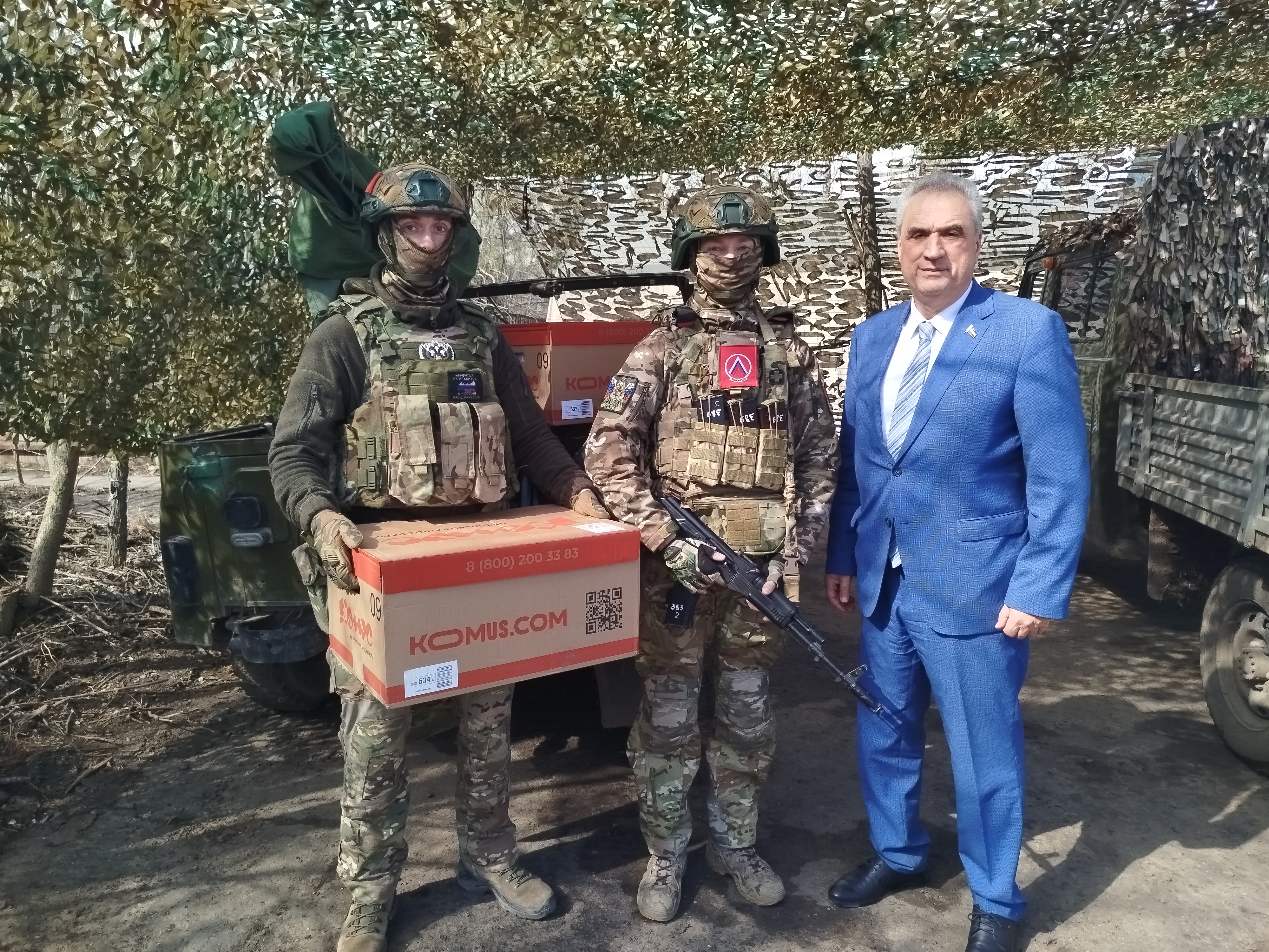 Виктор Халын передал оборудование воинской части