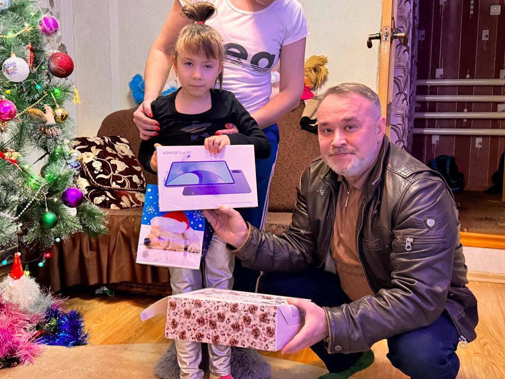 Магомед Дарсигов исполнил новогоднее желание маленькой Даши из Ростова-на-Дону
