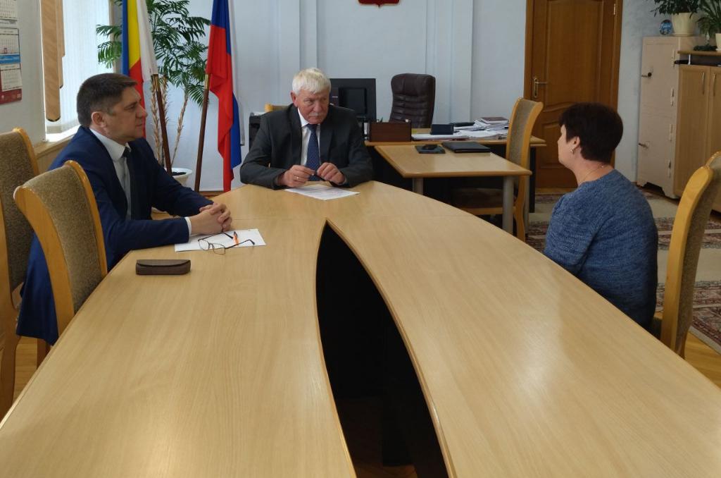Вячеслав Василенко провел прием граждан в Милютинском районе
