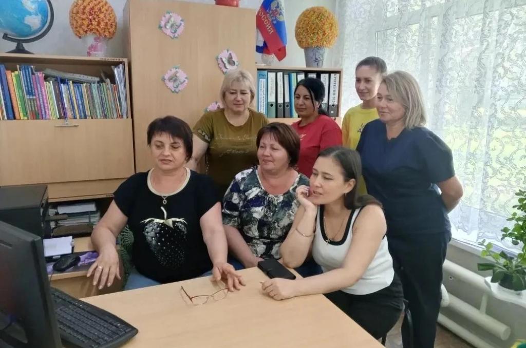 Мурат Харцызов в режиме ВКС провел прием граждан Мартыновского района
