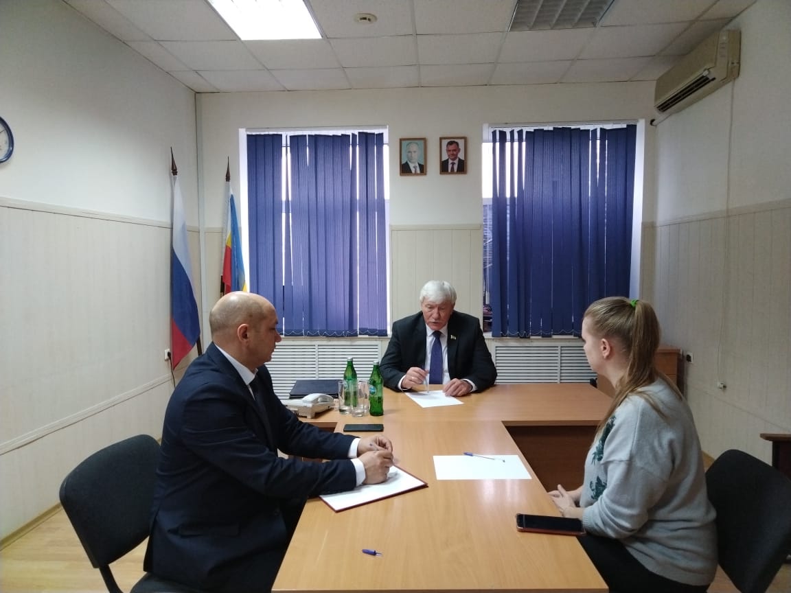 Вячеслав Василенко провел прием граждан в Советском районе Ростовской области