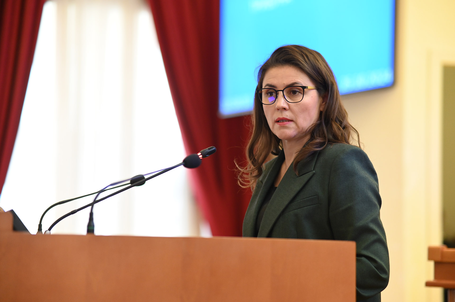 11-е заседание ЗС РО: Образовательные организации должны будут создавать для детей-инвалидов специальные условия для обучения и воспитания 