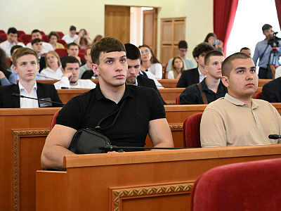 Изображение новости Заседание дискуссионной площадки на тему «Безопасность молодежи в цифровом мире» №19