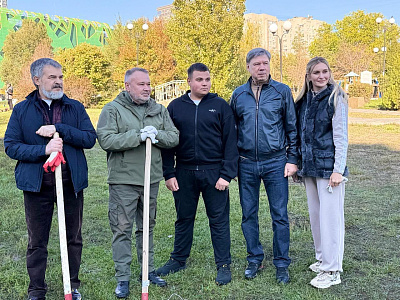 Магомед Дарсигов принял участие в Дне древонасаждения в Ворошиловском районе Ростова-на-Дону