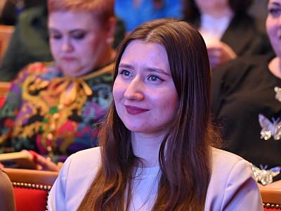 Изображение новости Александр Ищенко поздравил жительниц донского края с Международным женским днем №26