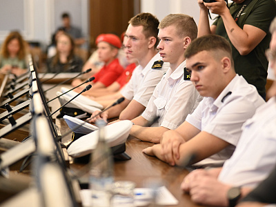 Изображение новости Александр Косачев встретился с детьми участников специальной военной операции №21