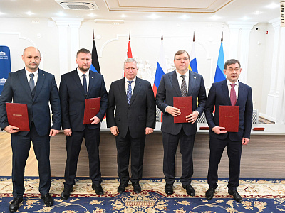 Изображение новости Подписание Соглашения о межпарламентском сотрудничестве между регионами Содружества «Донбасс» №49