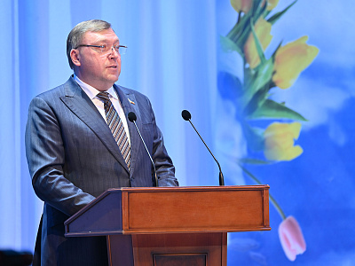 Изображение новости Александр Ищенко поздравил жительниц донского края с Международным женским днем №20