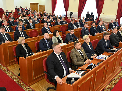 Депутаты Законодательного Собрания Ростовской области оказывают помощь образовательным организациям и учреждениям культуры 
