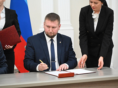 Изображение новости Подписание Соглашения о межпарламентском сотрудничестве между регионами Содружества «Донбасс» №38