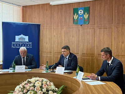 Владимир Влазнев: «Новый закон о местном самоуправлении открывает перспективы для усиления самодостаточности муниципалитетов»