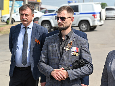 Изображение новости В Миллерово открыли мемориальную табличку в память о маршале авиации Александре Ефимове №15