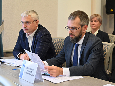 Изображение новости Cовместное заседание комитета по строительству и комитета по взаимодействию с общественными объединениями и молодежной политике №7