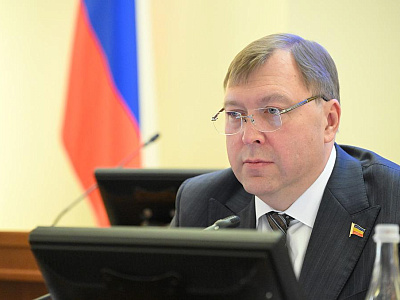 Александр Ищенко: «Поправки в Конституцию укрепили фундаментальную основу суверенитета нашей страны»