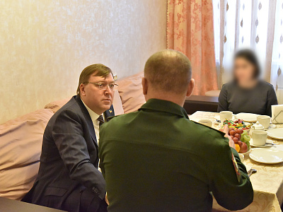 Изображение новости Александр Ищенко поздравил семьи участников специальной военной операции с Днем защитника Отечества №20