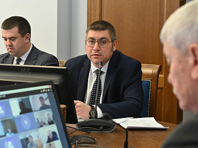 Изображение новости Заседание круглого стола на тему «Законодательные аспекты защиты донского пчеловодства» №18