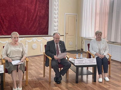 Андрей Харченко и Елена Елисеева рассказали о губернаторском проекте «Сделаем вместе!» в Белокалитвинском районе