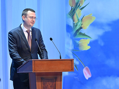 Изображение новости Александр Ищенко поздравил жительниц донского края с Международным женским днем №19