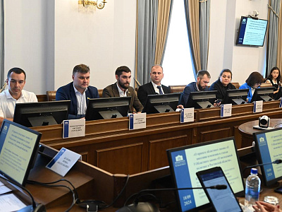 Изображение новости Заседание комитета по взаимодействию с общественными объединениями и молодежной политике №9